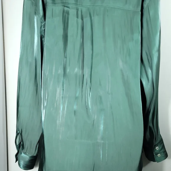 Anthropologie Silky Iridescent Buttondown Shirt Size Extra Large - Picture 7 of 14
